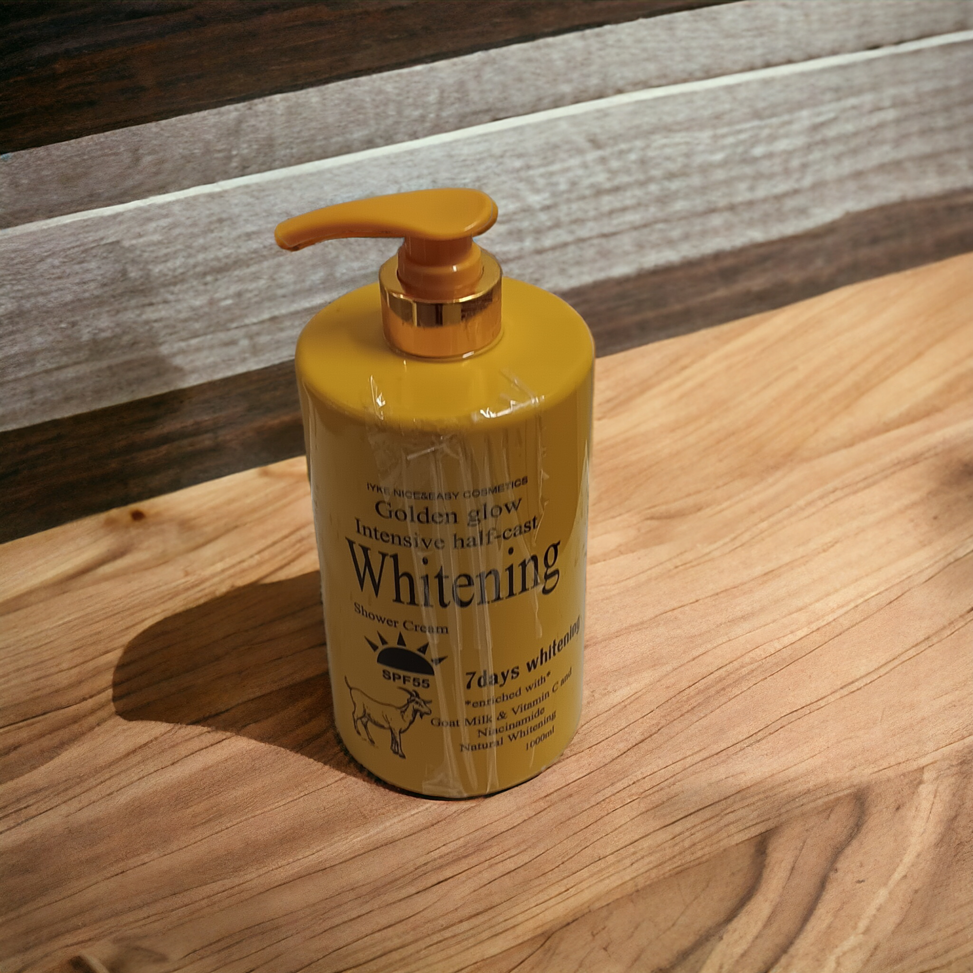 Golden glow intensive whitening exfoliating shower gel: a new whitening and rejuvenating tool, say goodbye to